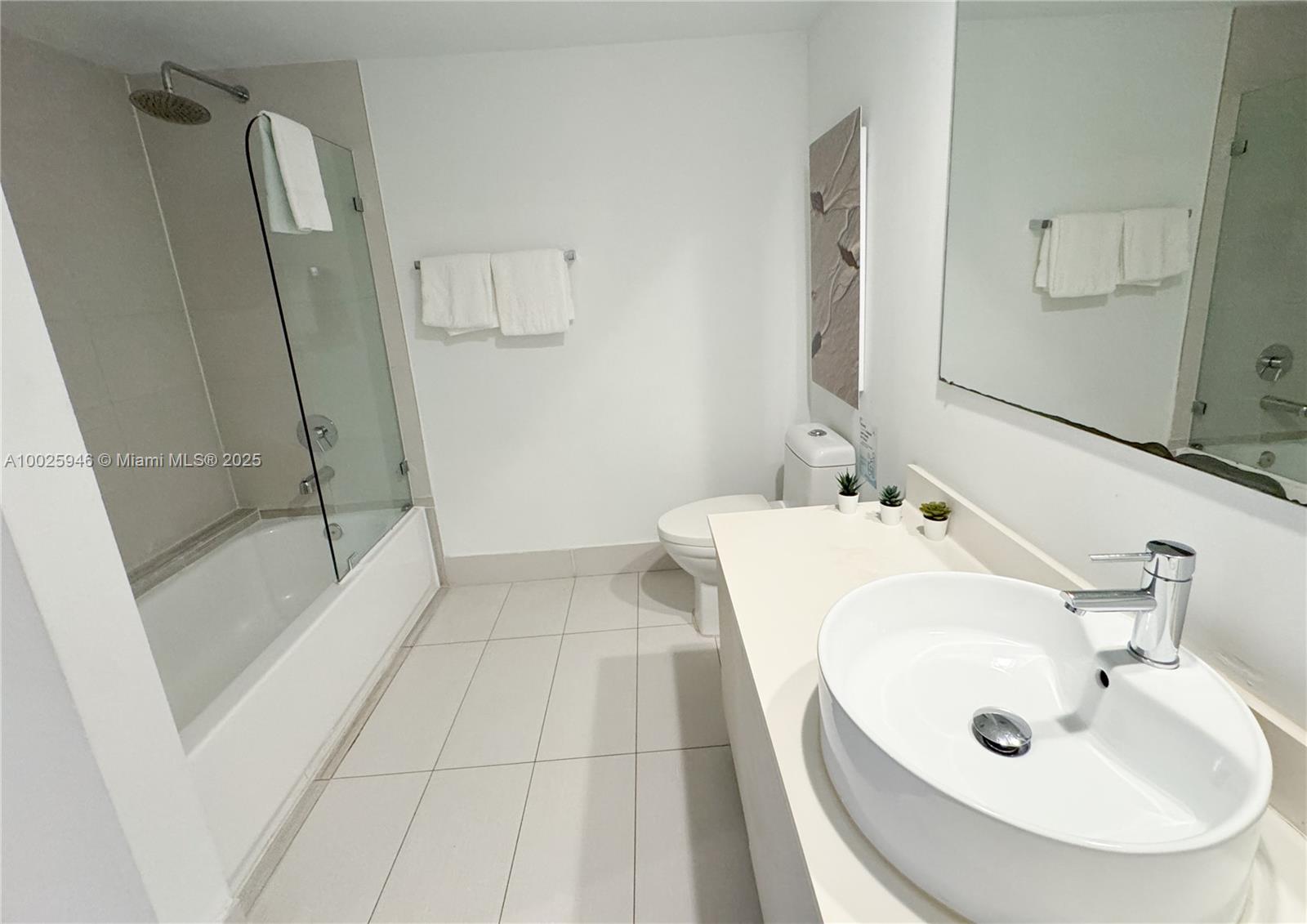 2602 E HALLANDALE BEACH BLVD #1605, Hallandale Beach FL 33009