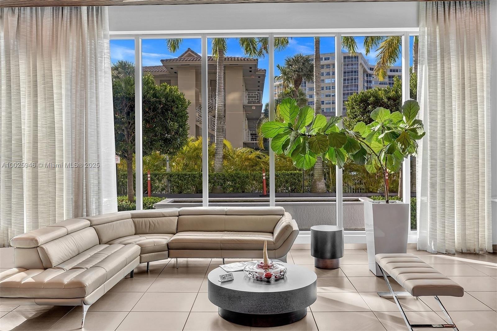 2602 E HALLANDALE BEACH BLVD #1605, Hallandale Beach FL 33009