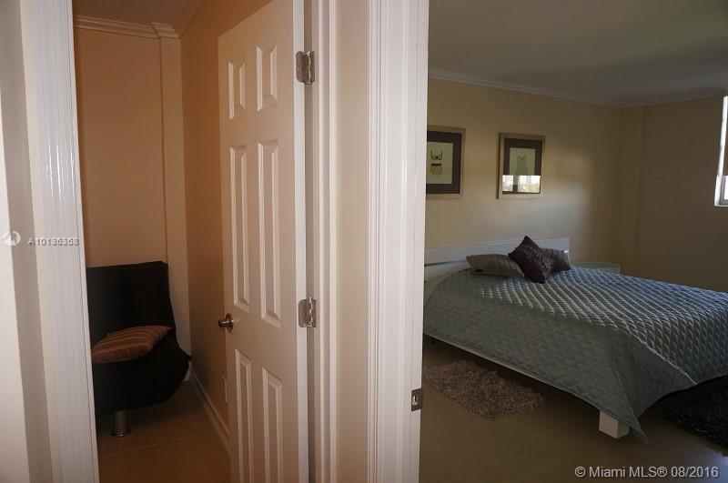 19370 COLLINS AV SEASONAL #923, Sunny Isles Beach FL 33160