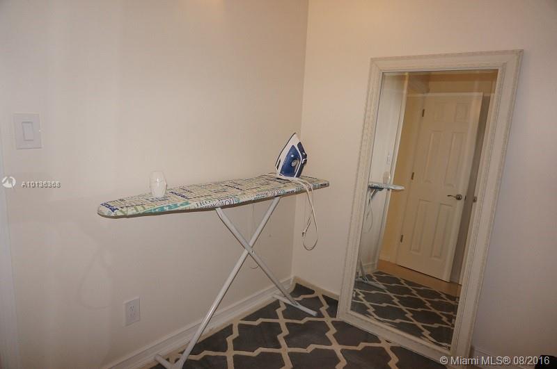 19370 COLLINS AV SEASONAL #923, Sunny Isles Beach FL 33160