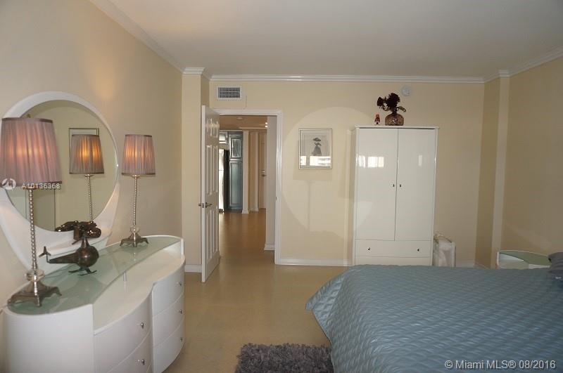19370 COLLINS AV SEASONAL #923, Sunny Isles Beach FL 33160