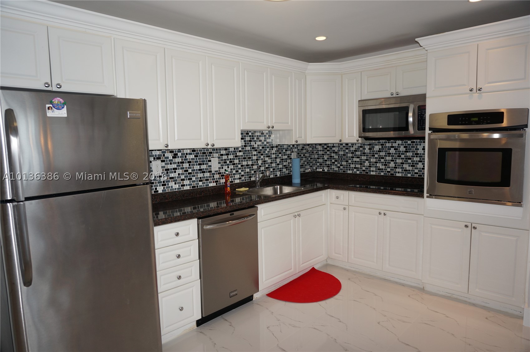 19370 COLLINS AV SEASONAL #1417, Sunny Isles Beach FL 33160