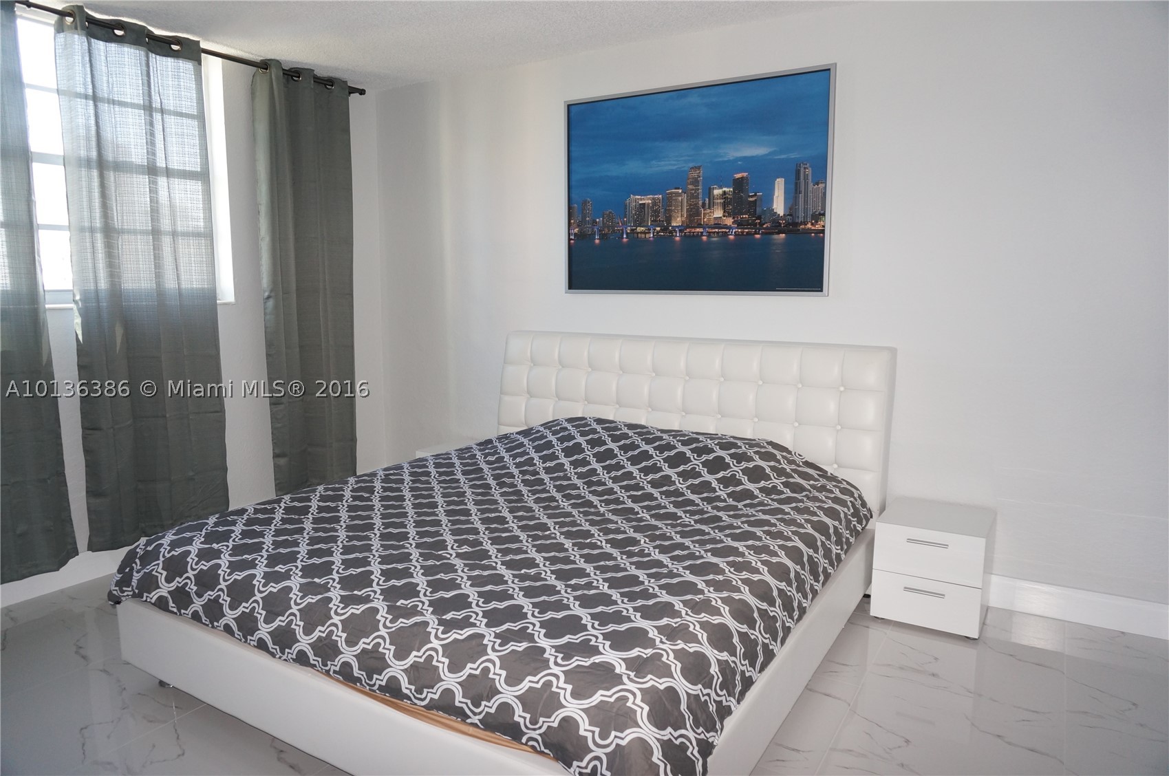 19370 COLLINS AV SEASONAL #1417, Sunny Isles Beach FL 33160