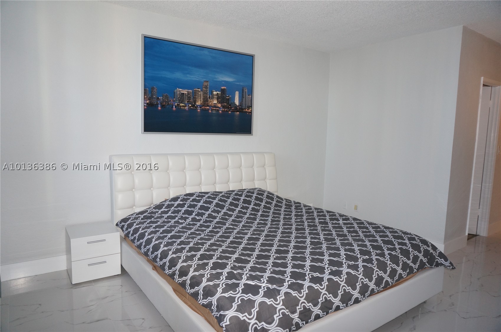 19370 COLLINS AV SEASONAL #1417, Sunny Isles Beach FL 33160