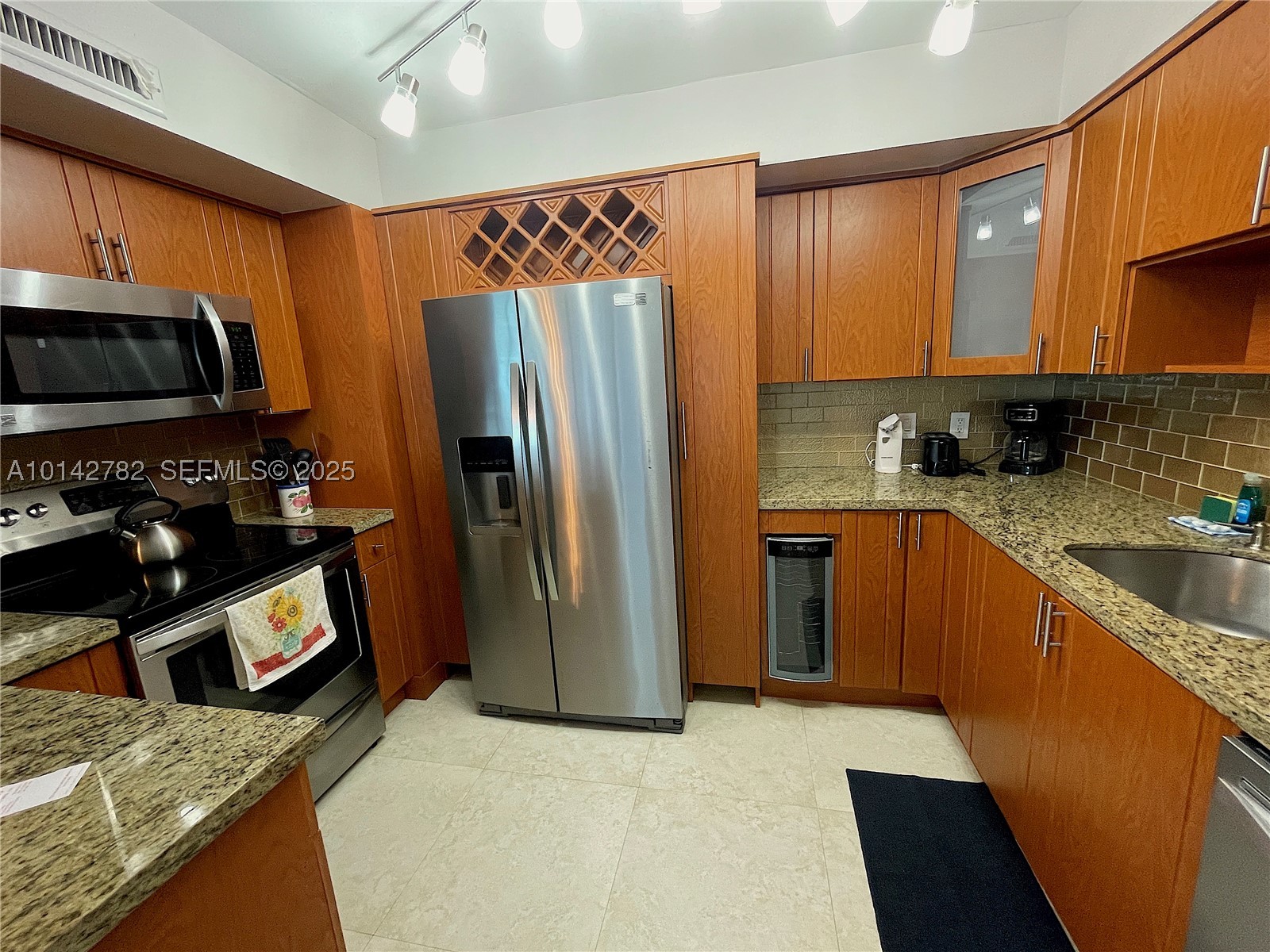 3505 S Ocean Dr #1415, Hollywood FL 33019