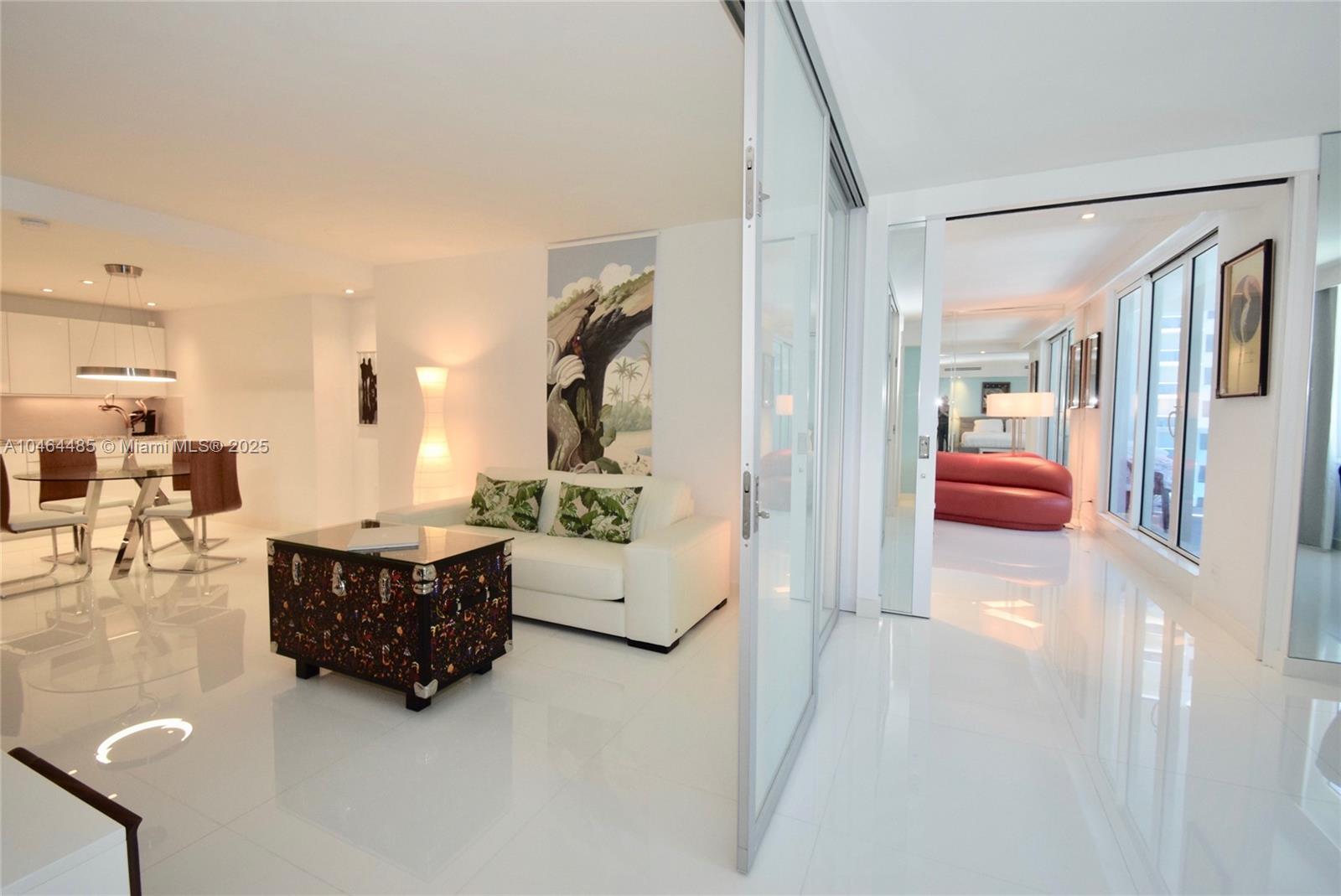 2301 Collins Ave #815/814, Miami Beach FL 33139