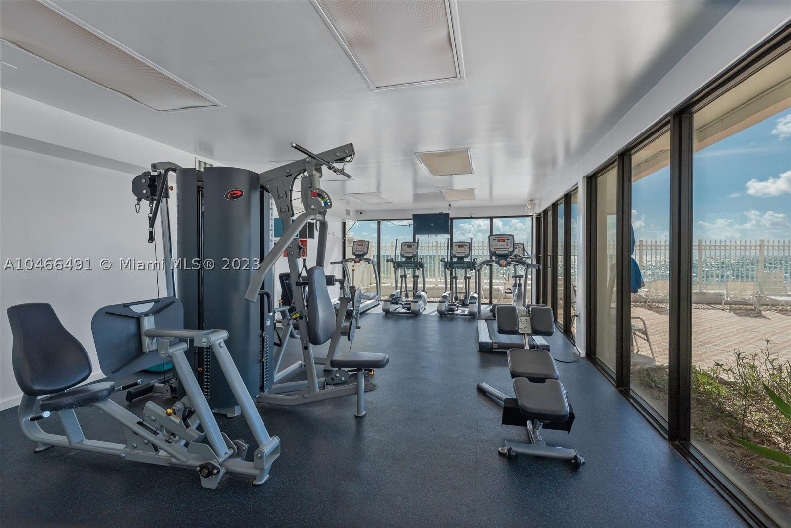 3505 S OCEAN DR #421, Hollywood FL 33019