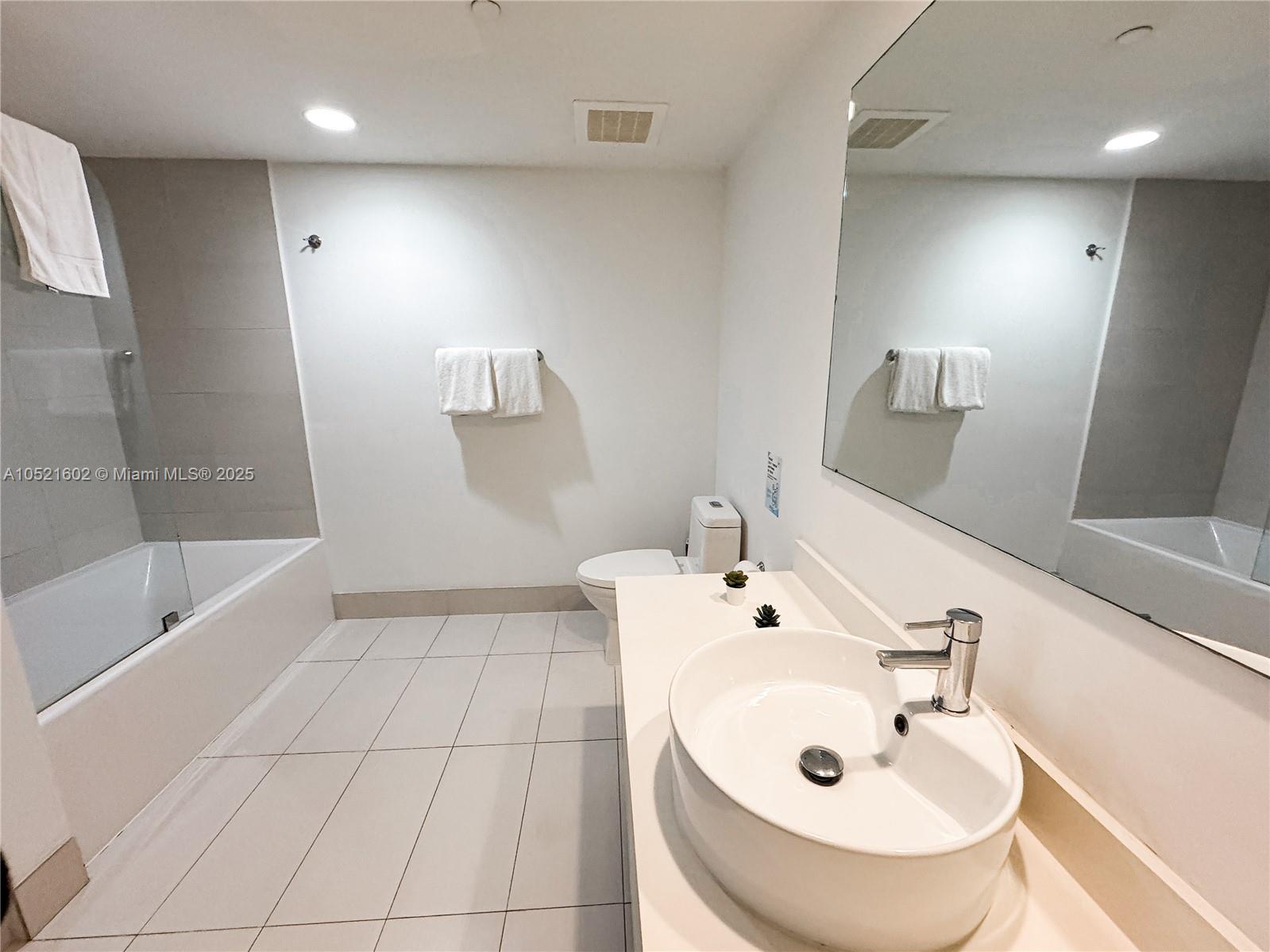 2600 E Hallandale Beach #3104, Hallandale Beach FL 33009
