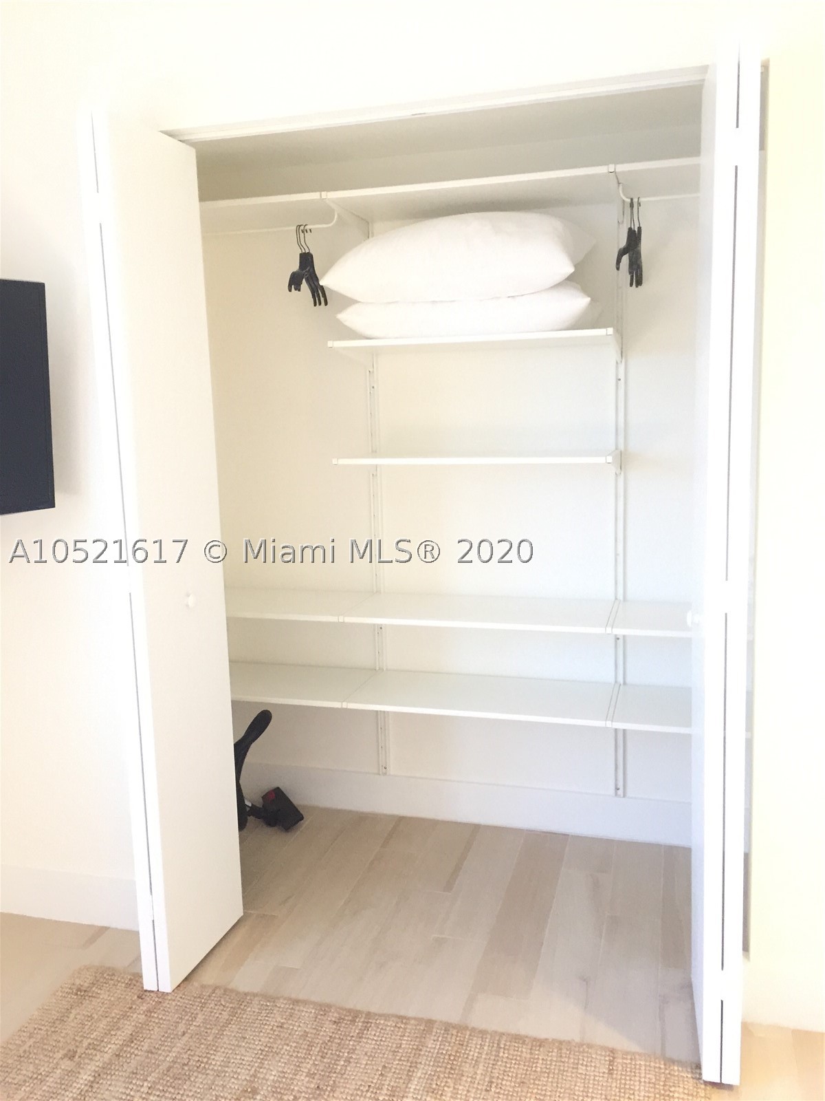 2600 E Hallandale Beach #2202, Hallandale Beach FL 33009