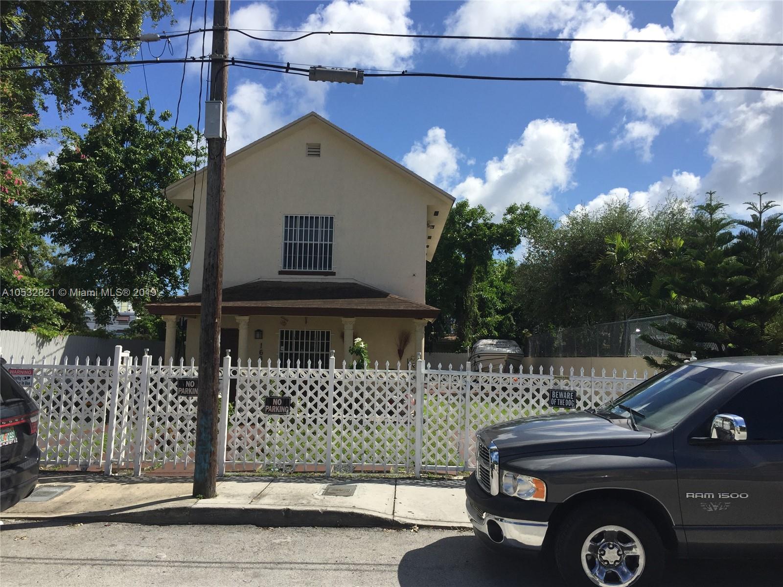 160 NW 27th St, Miami FL 33127