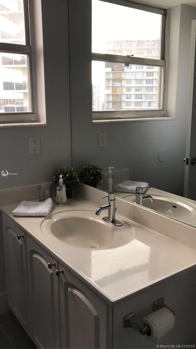 3801 S Ocean Dr #10V, Hollywood FL 33019
