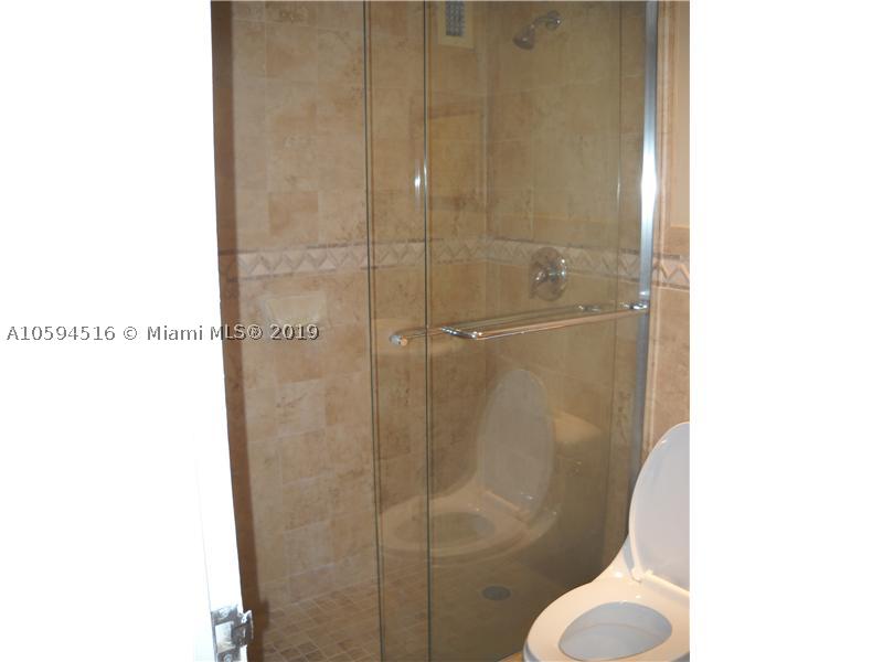 3901 S OCEAN DR #8L, Hollywood FL 33019