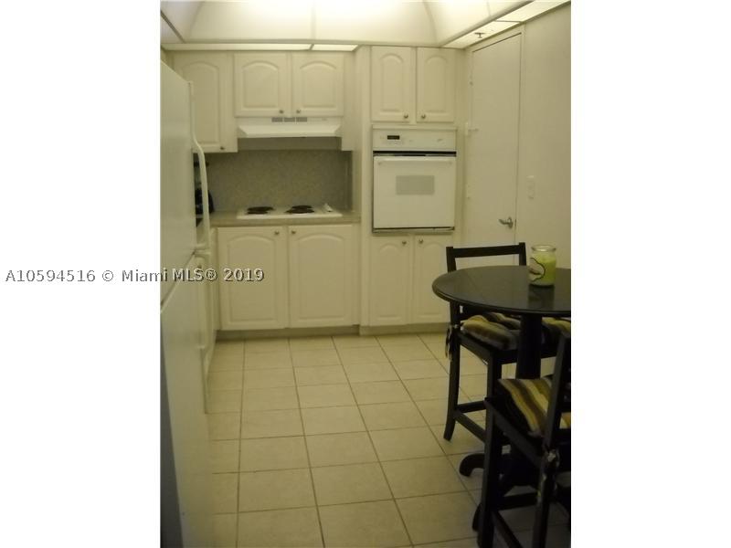 3901 S OCEAN DR #8L, Hollywood FL 33019