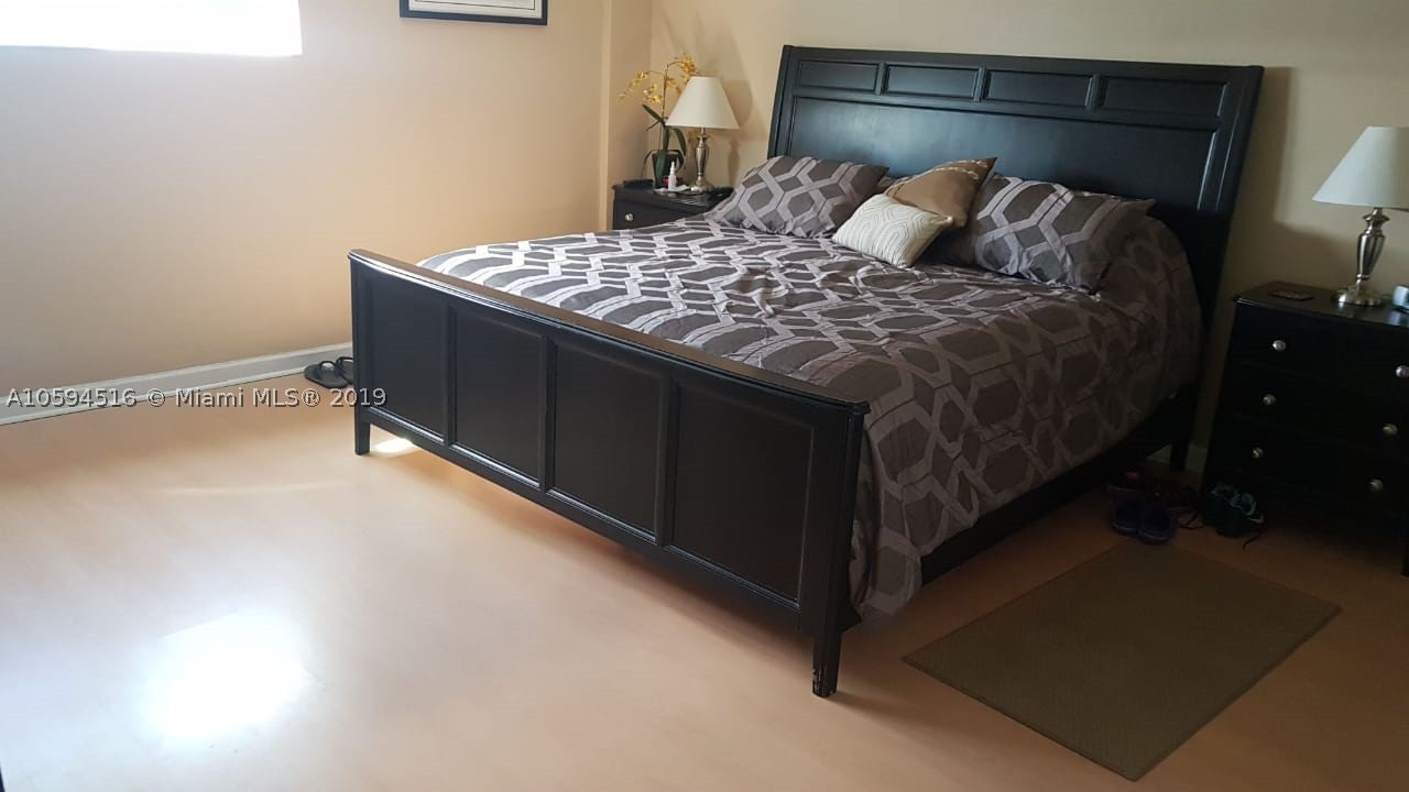 3901 S OCEAN DR #8L, Hollywood FL 33019