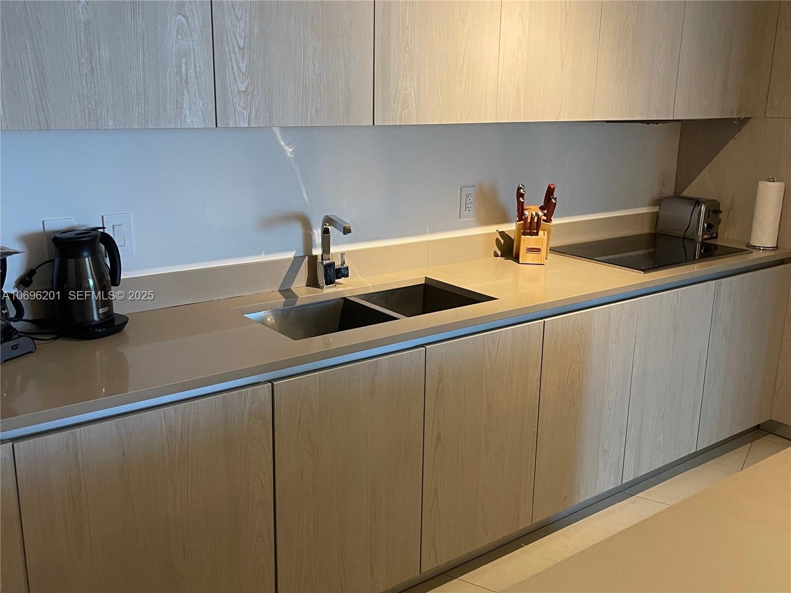 4111 S OCEAN DR #1107, Hollywood FL 33019