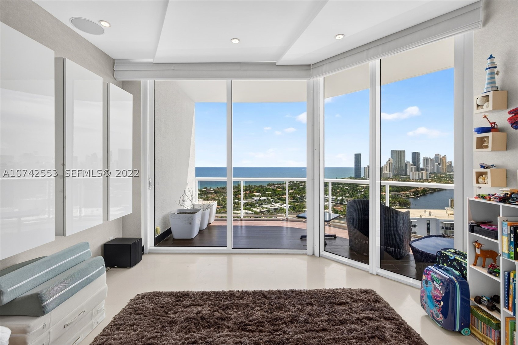 3802 NE 207th St #2802, Aventura FL 33180