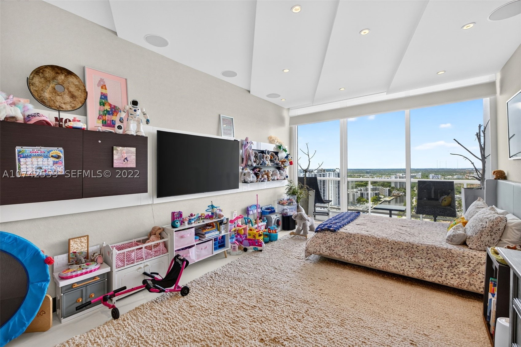 3802 NE 207th St #2802, Aventura FL 33180