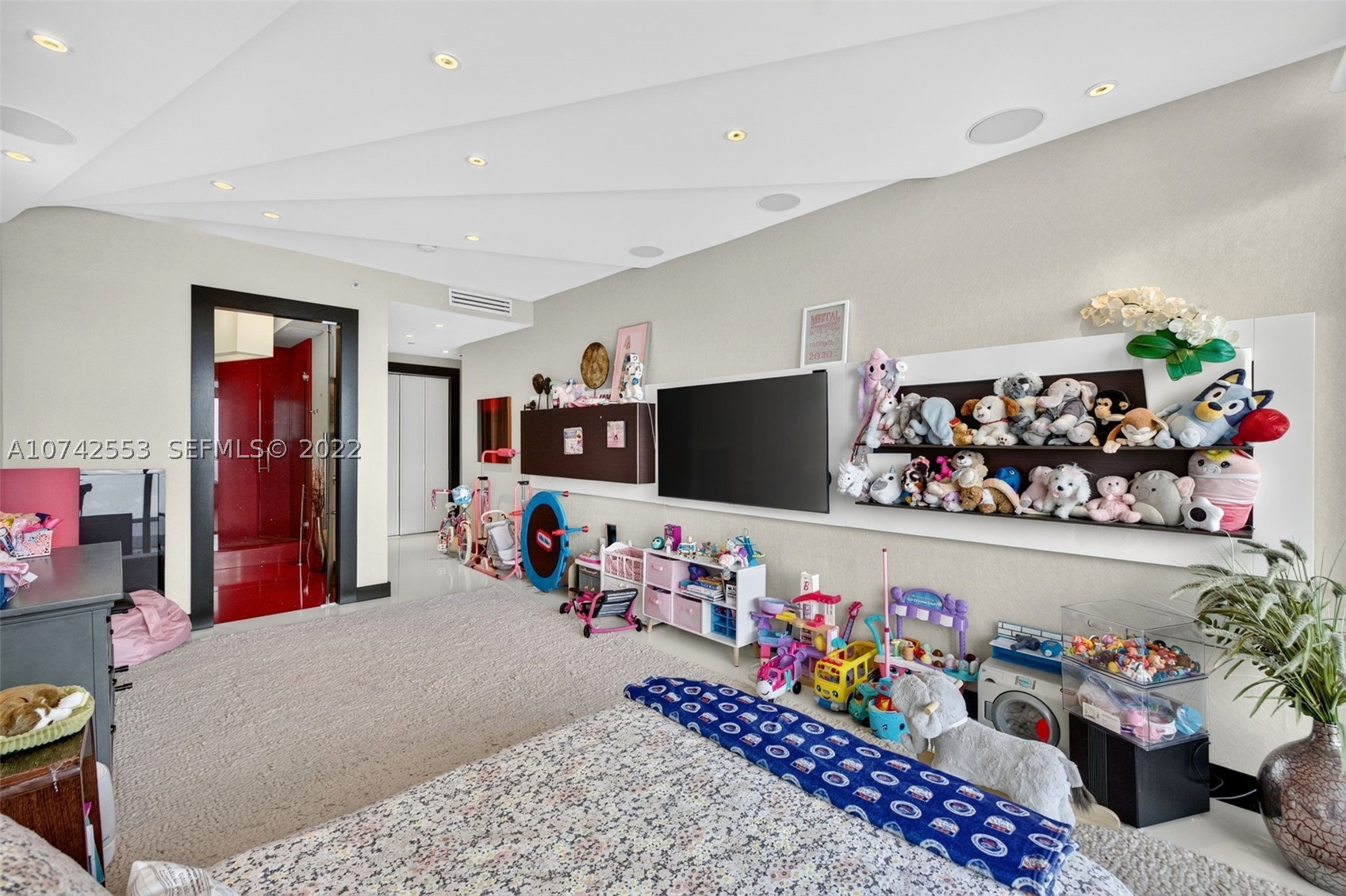 3802 NE 207th St #2802, Aventura FL 33180