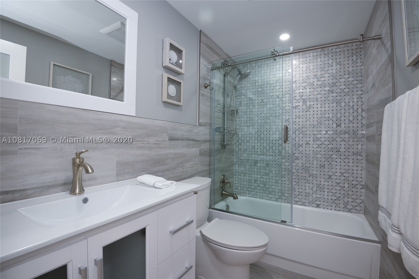 3505 S Ocean Dr #PH-12, Hollywood FL 33019