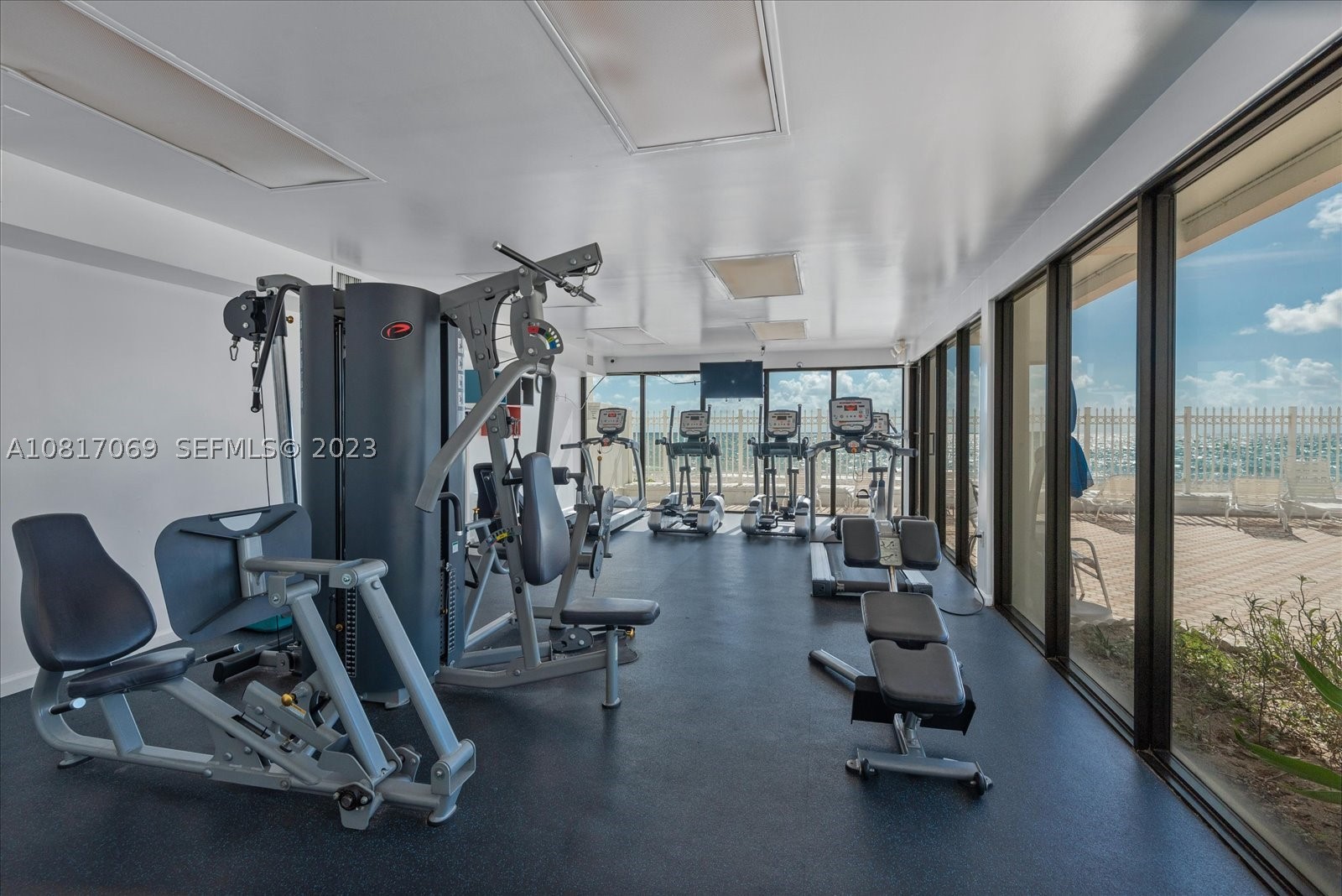 3505 S Ocean Dr #PH-12, Hollywood FL 33019