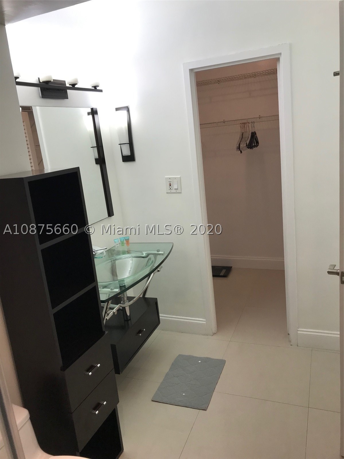 100 Lincoln Rd #1226, Miami Beach FL 33139