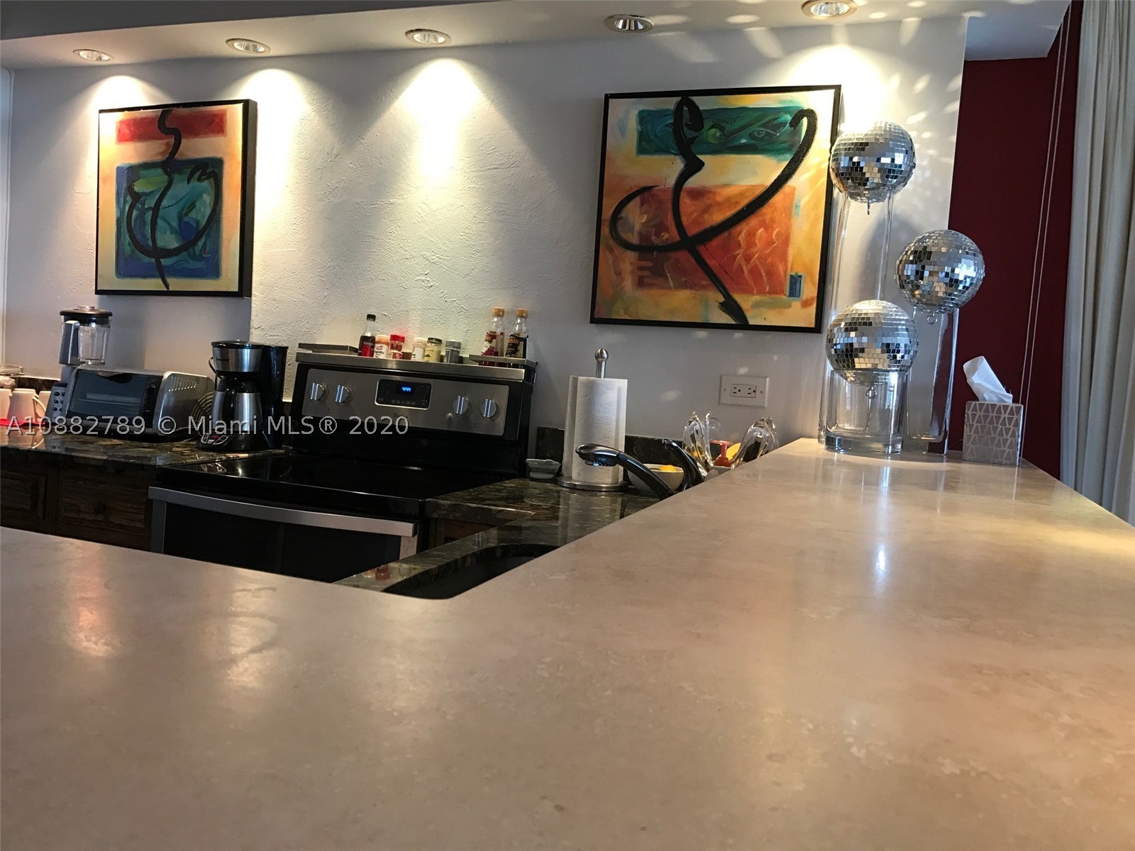 100 Lincoln Rd #644, Miami Beach FL 33139