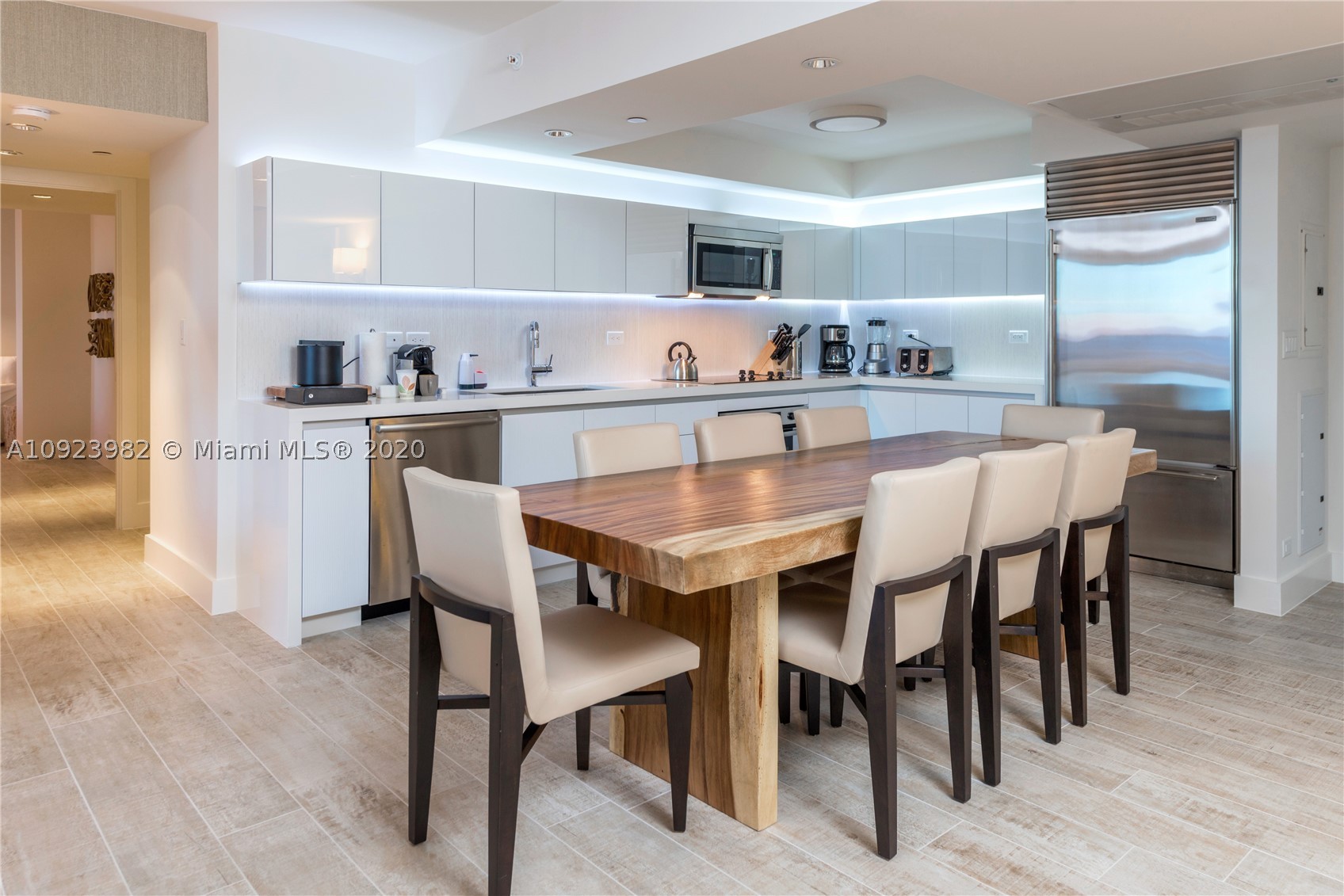 102 24th St #1544, Miami Beach FL 33139