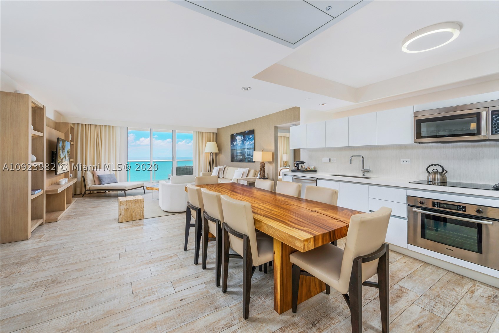 102 24th St #1544, Miami Beach FL 33139