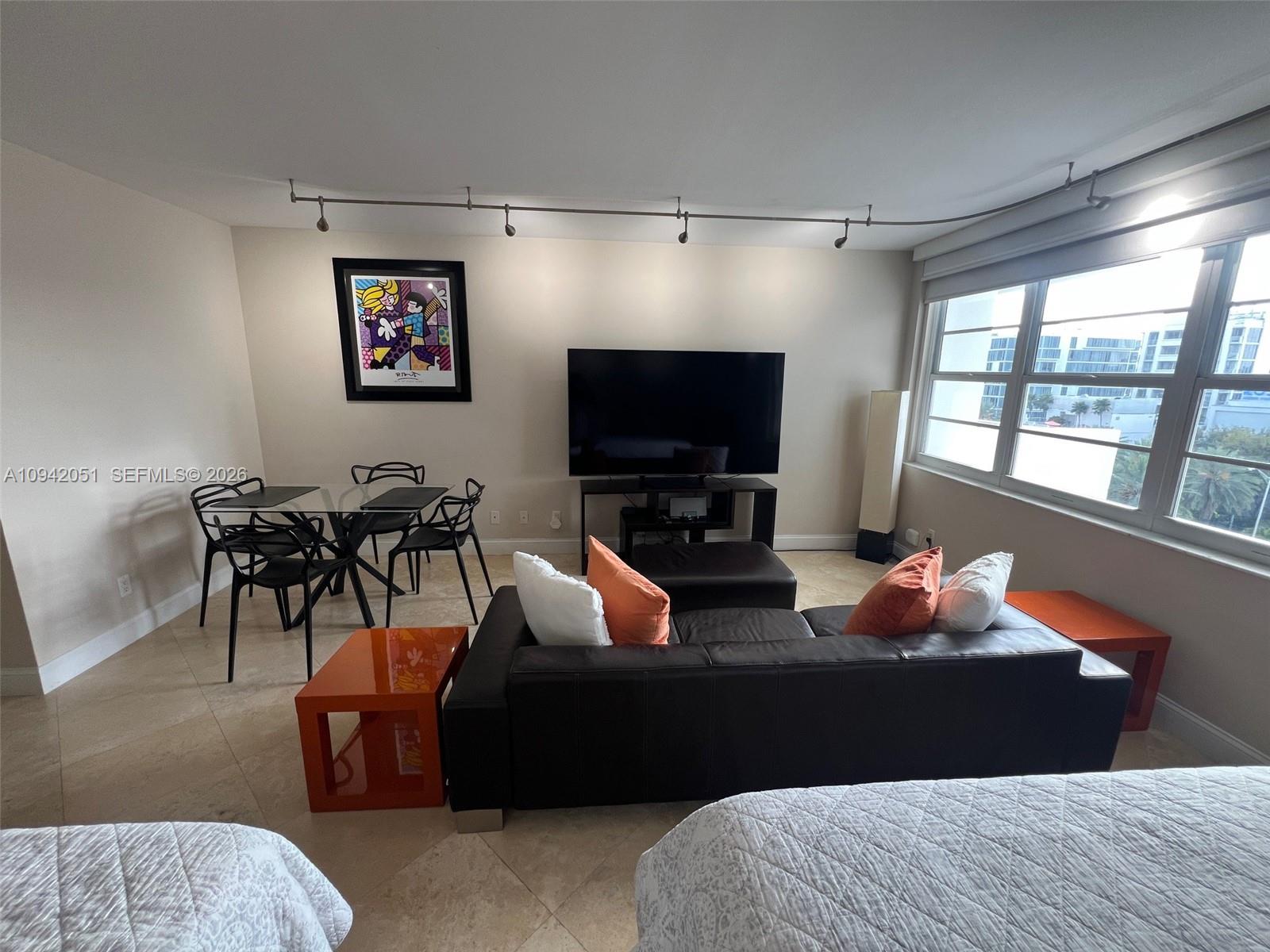 100 Lincoln Rd #716, Miami Beach FL 33139