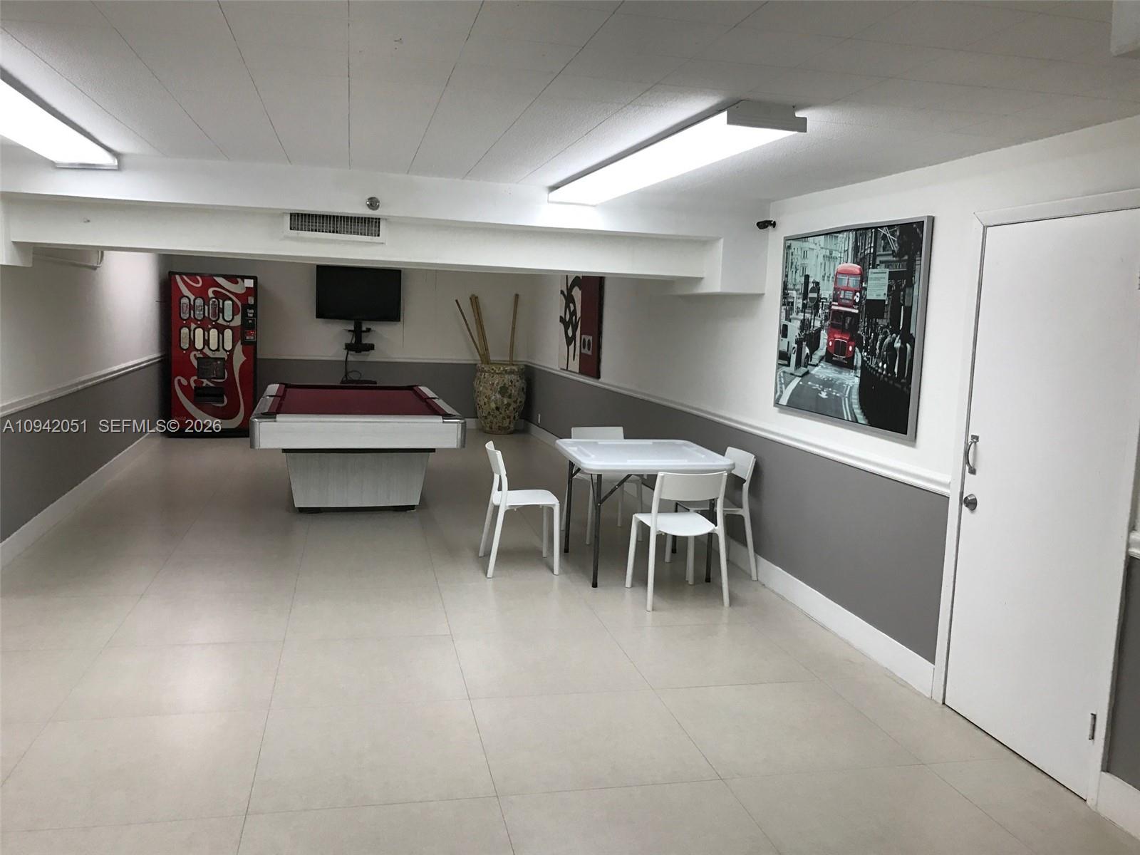 100 Lincoln Rd #716, Miami Beach FL 33139
