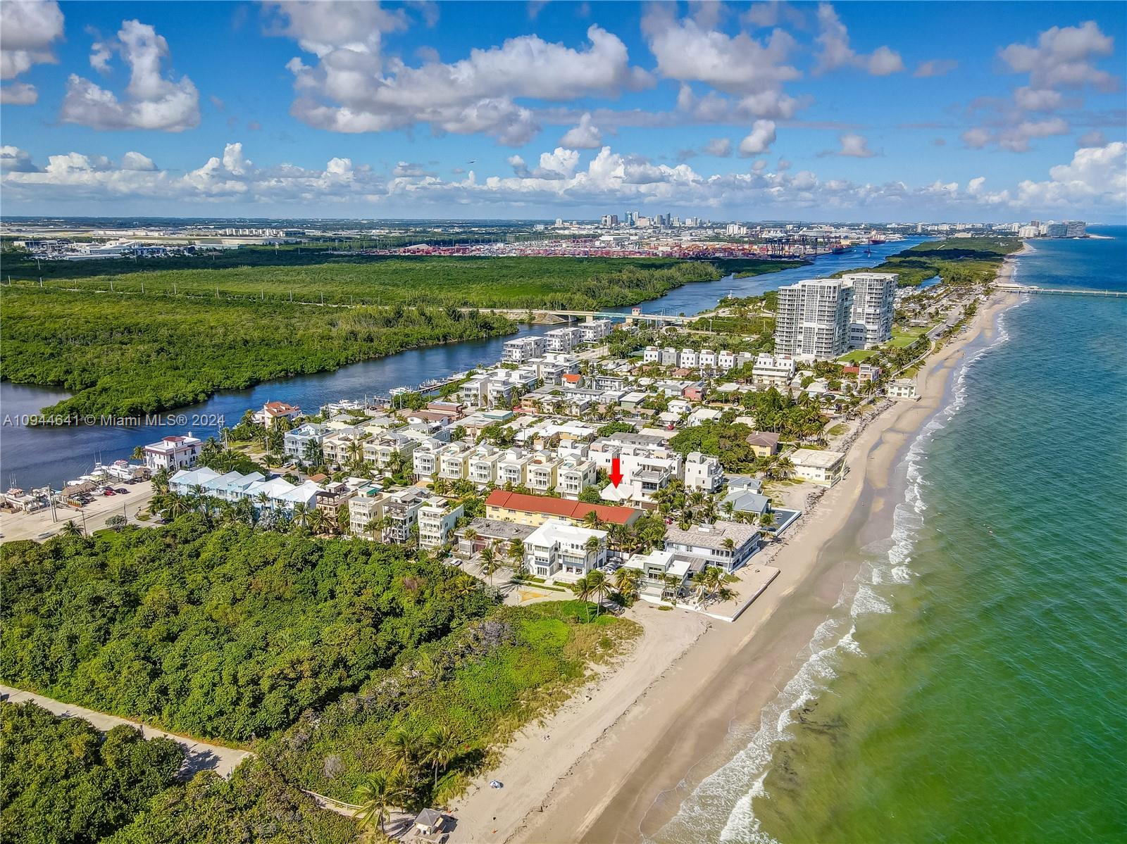 309 Oak St, Hollywood FL 33019