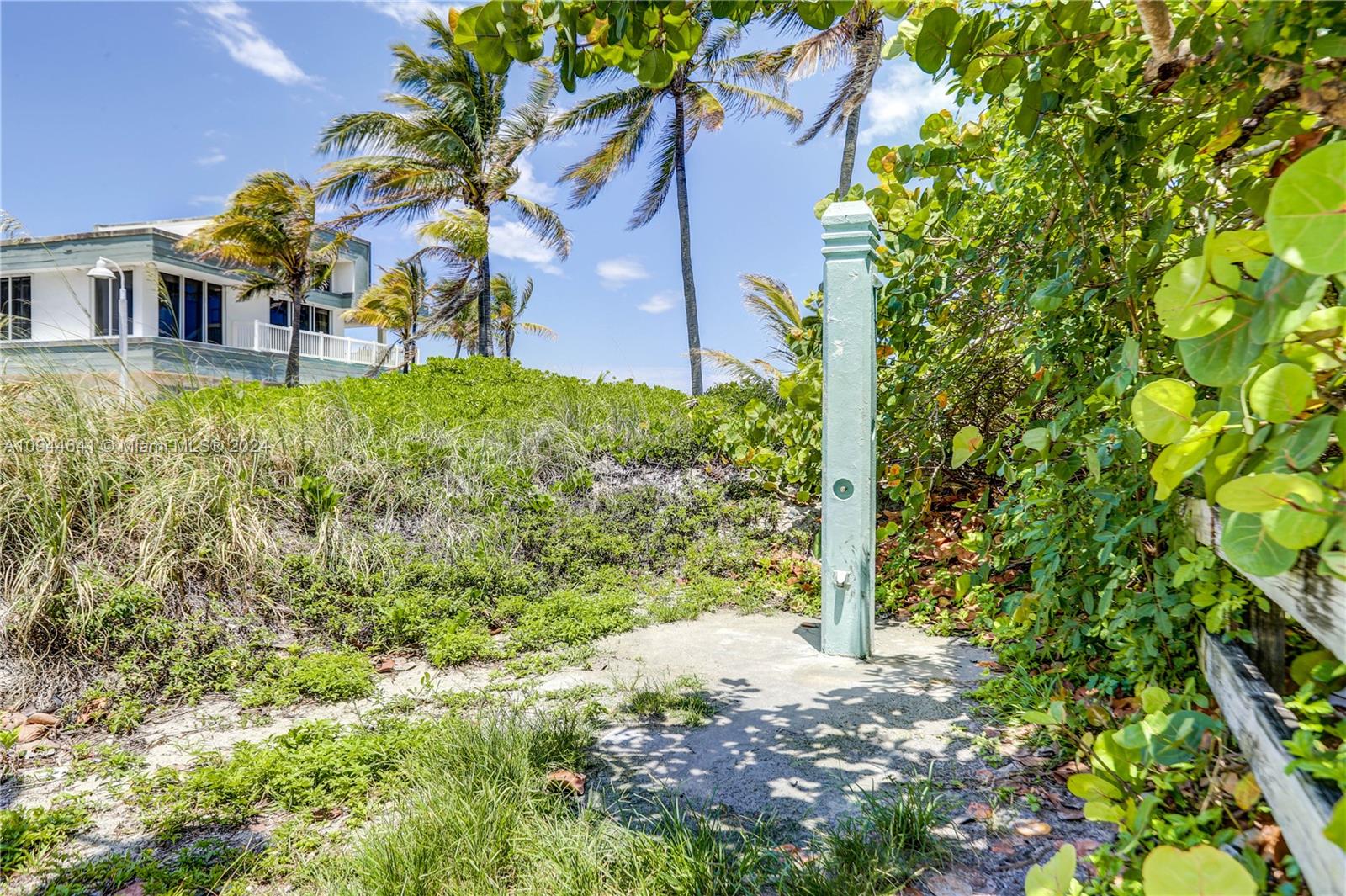 309 Oak St, Hollywood FL 33019
