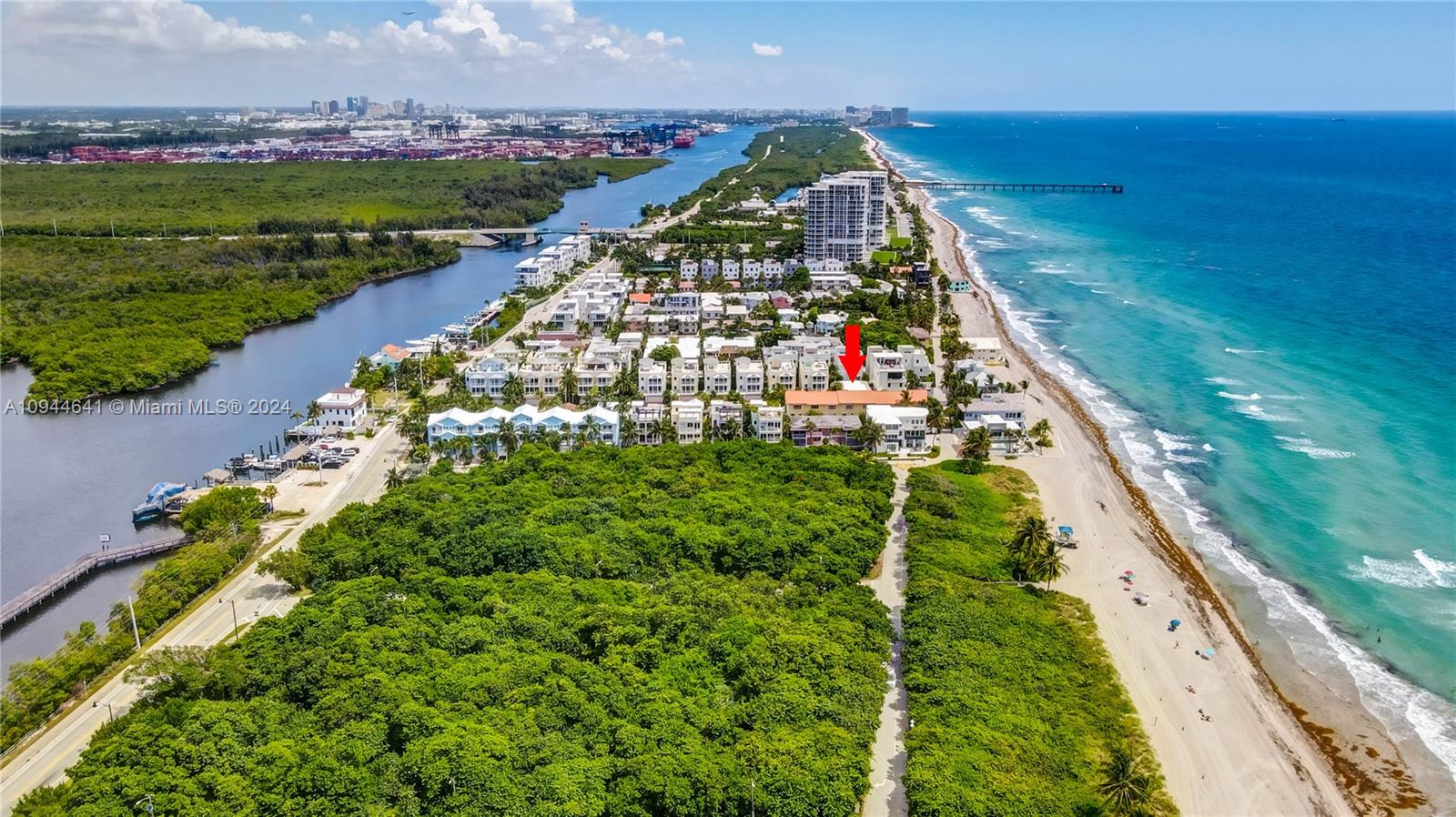 309 Oak St, Hollywood FL 33019