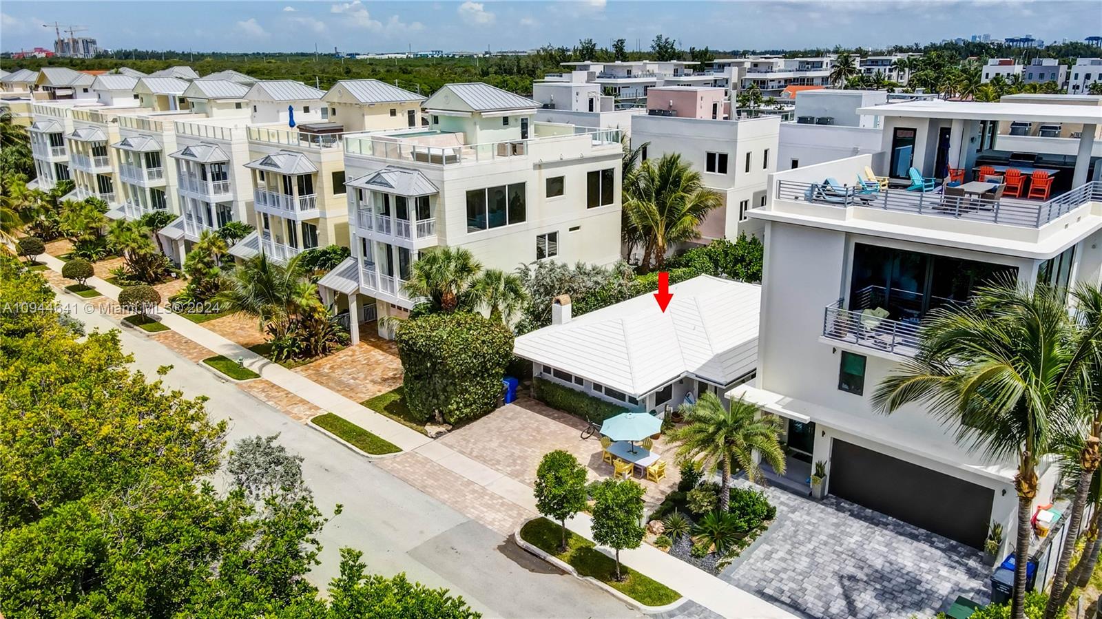 309 Oak St, Hollywood FL 33019