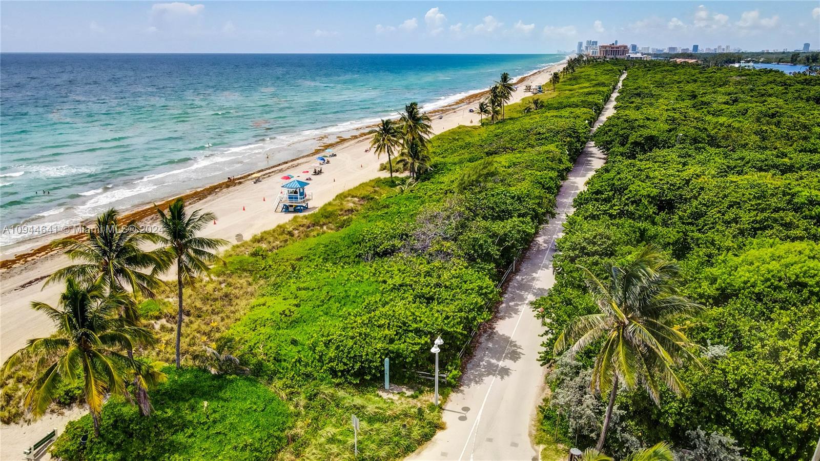 309 Oak St, Hollywood FL 33019