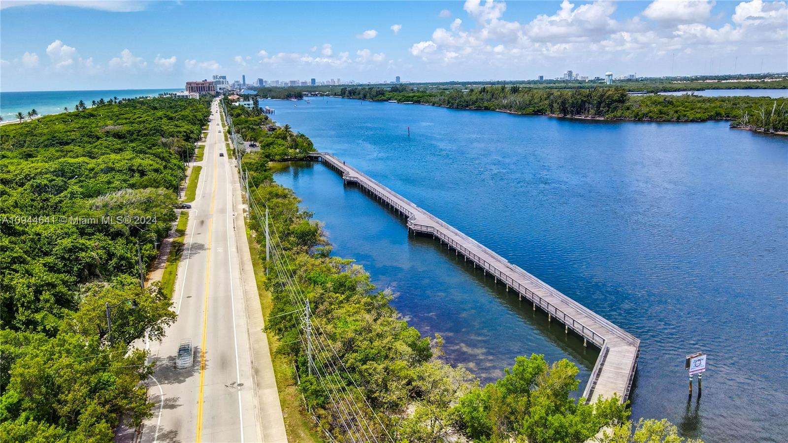 309 Oak St, Hollywood FL 33019