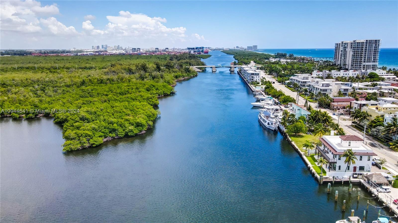 309 Oak St, Hollywood FL 33019