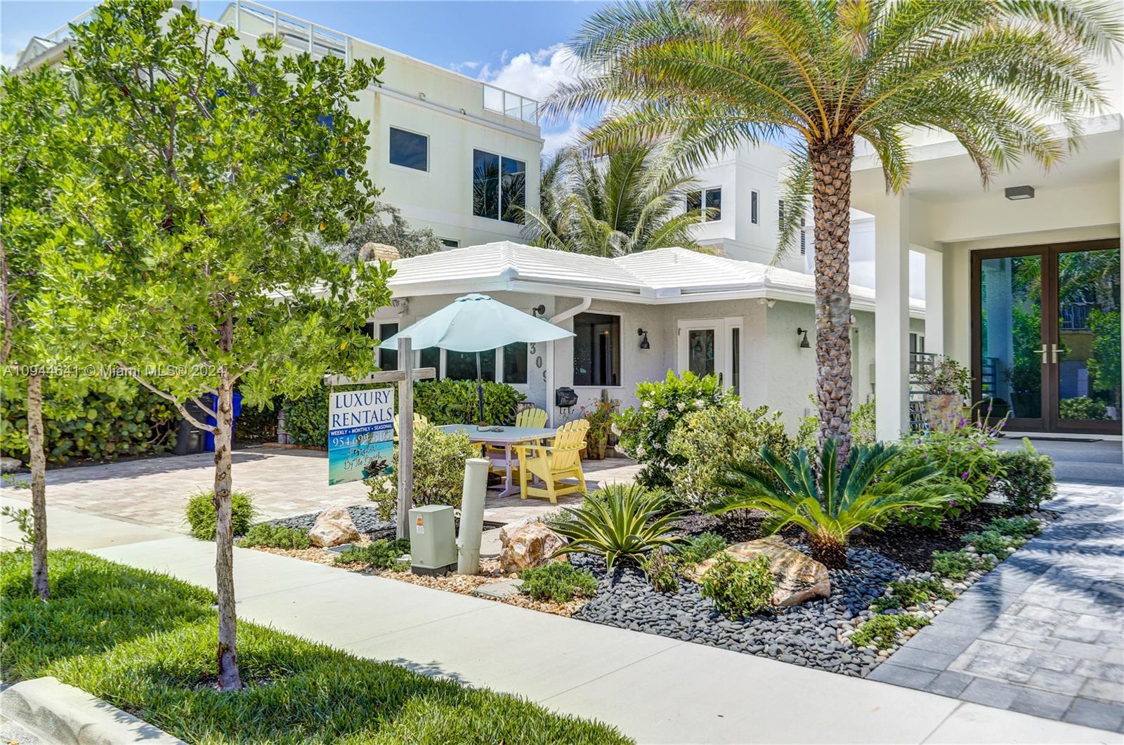 309 Oak St, Hollywood FL 33019