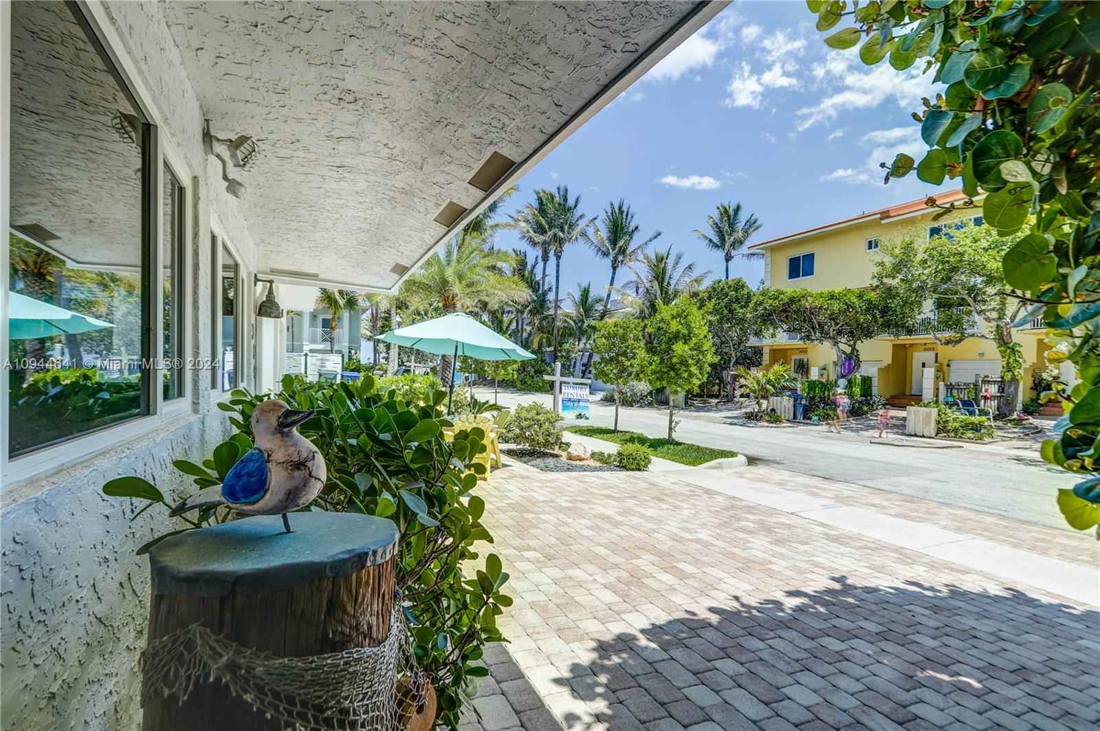 309 Oak St, Hollywood FL 33019