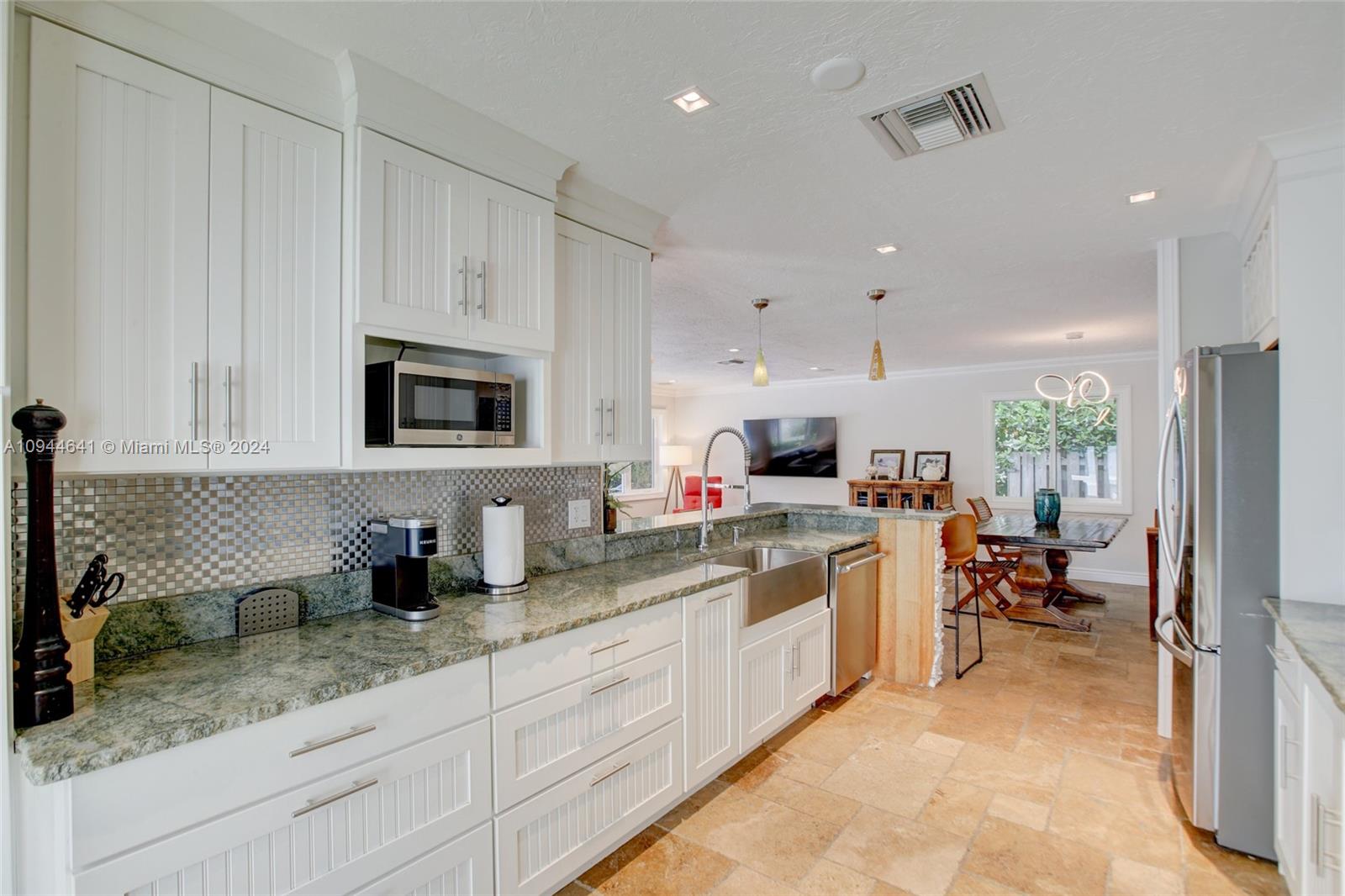 309 Oak St, Hollywood FL 33019
