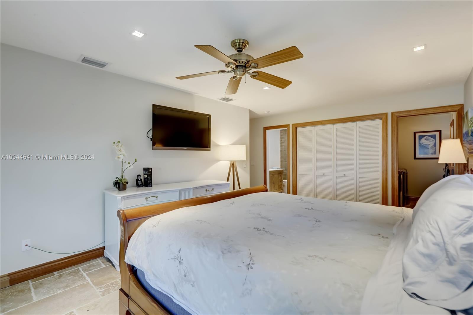 309 Oak St, Hollywood FL 33019