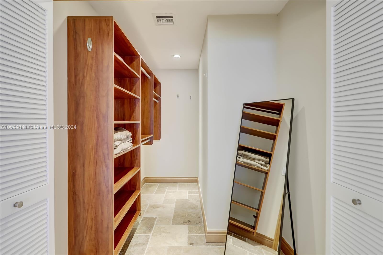 309 Oak St, Hollywood FL 33019