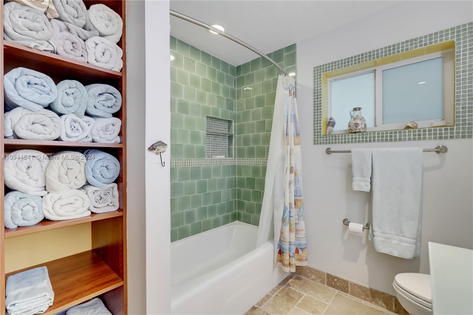 309 Oak St, Hollywood FL 33019