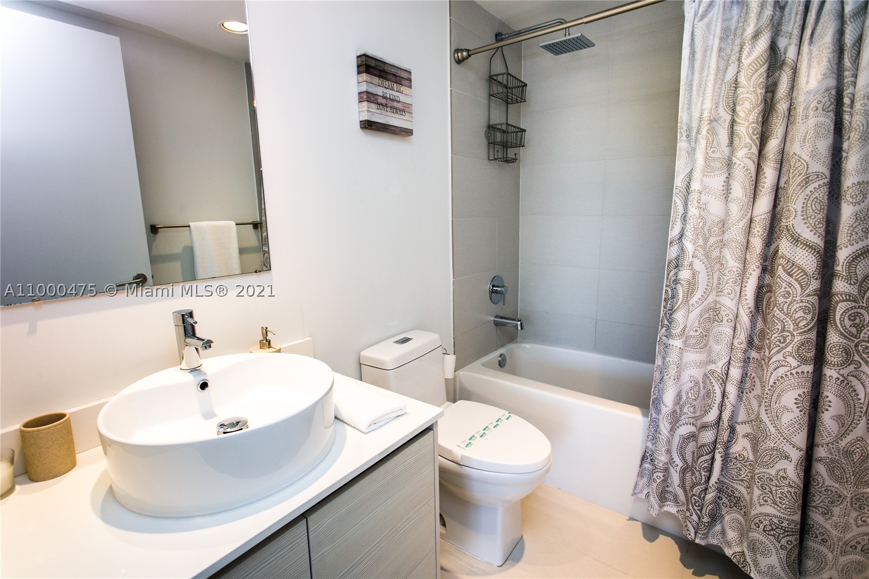 2600 E Hallandale Beach Blvd #T2002 SEASONAL, Hallandale Beach FL 33009
