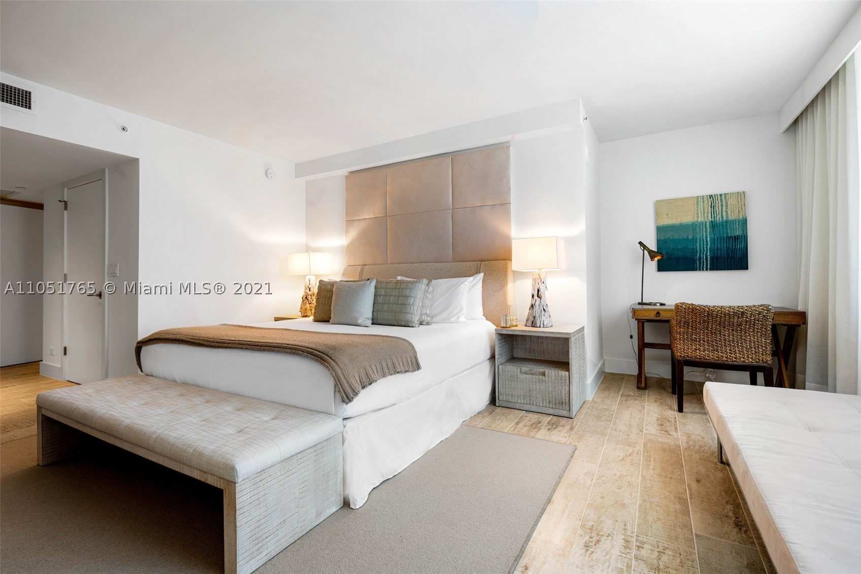 102 24th St #1115, Miami Beach FL 33139