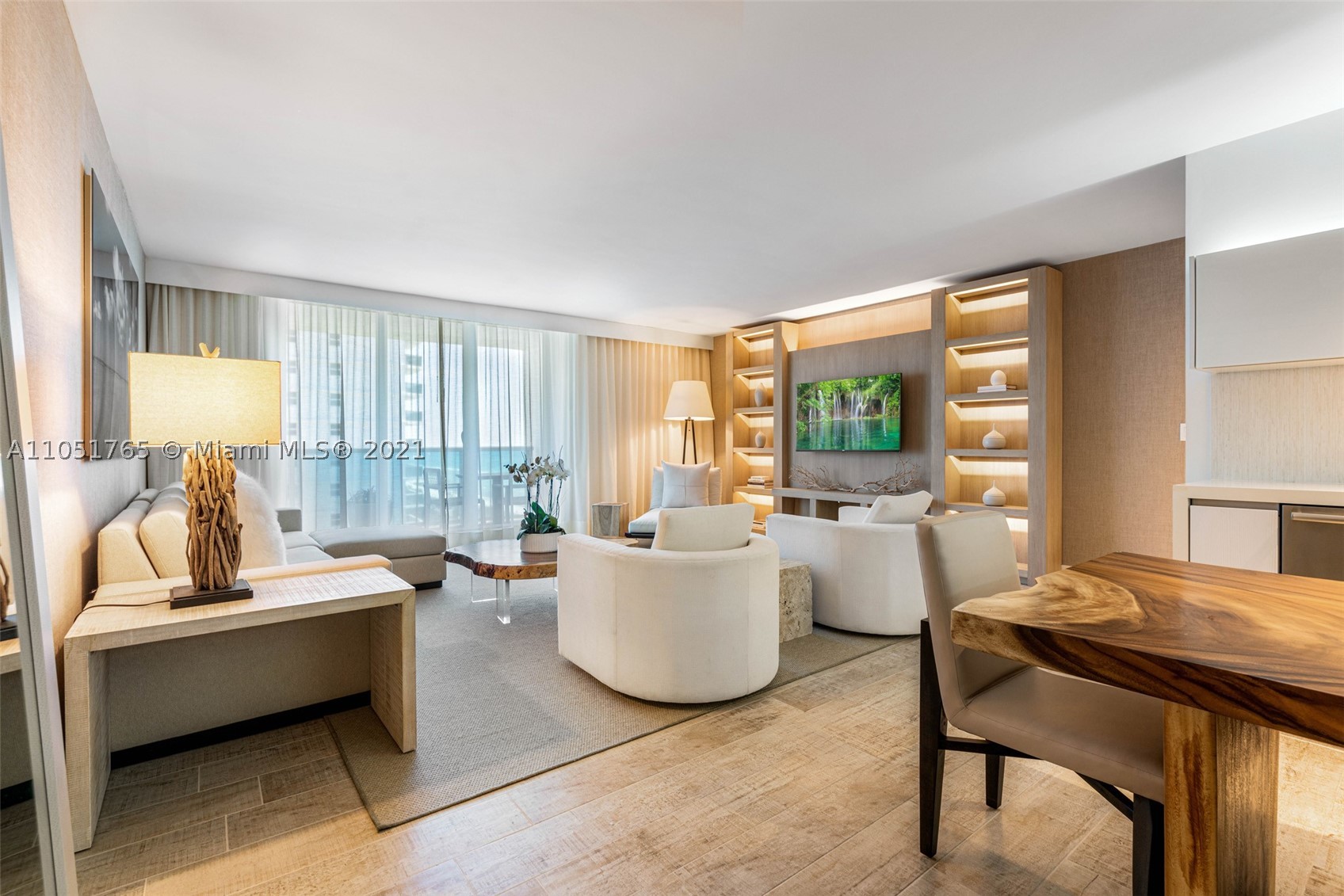 102 24th St #1115, Miami Beach FL 33139
