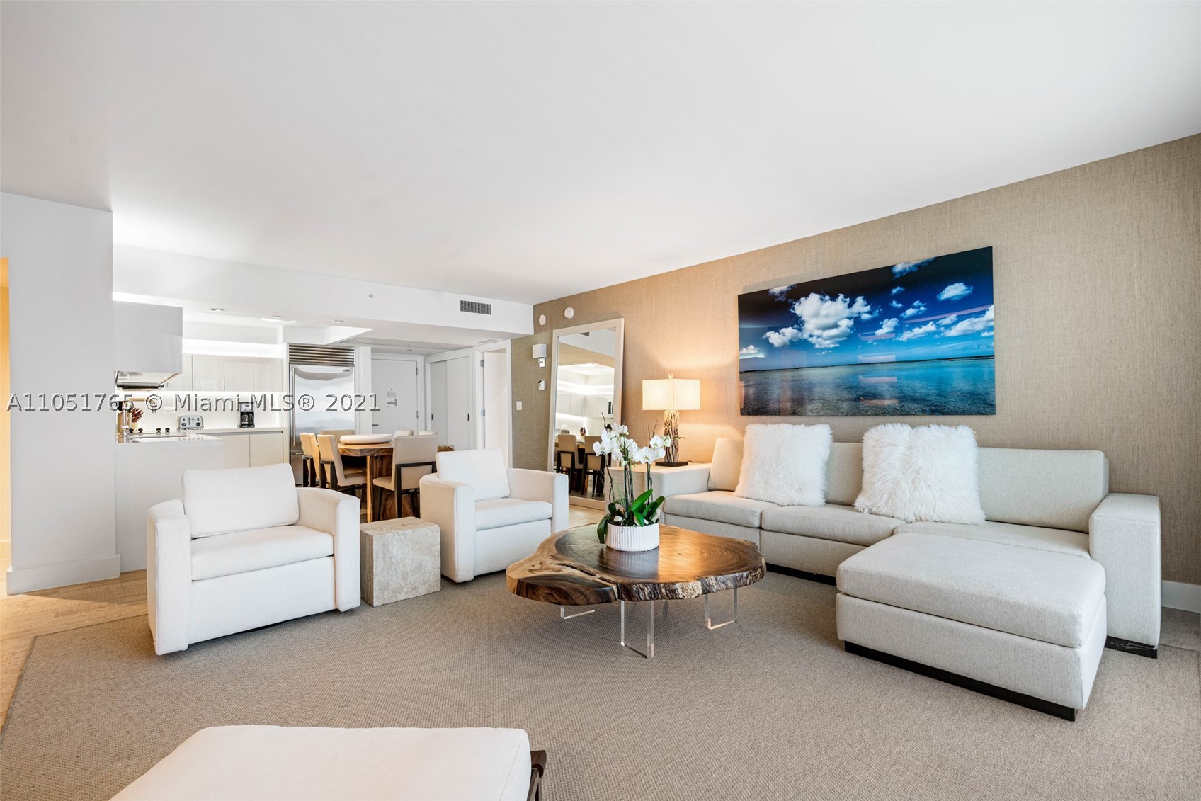 102 24th St #1115, Miami Beach FL 33139