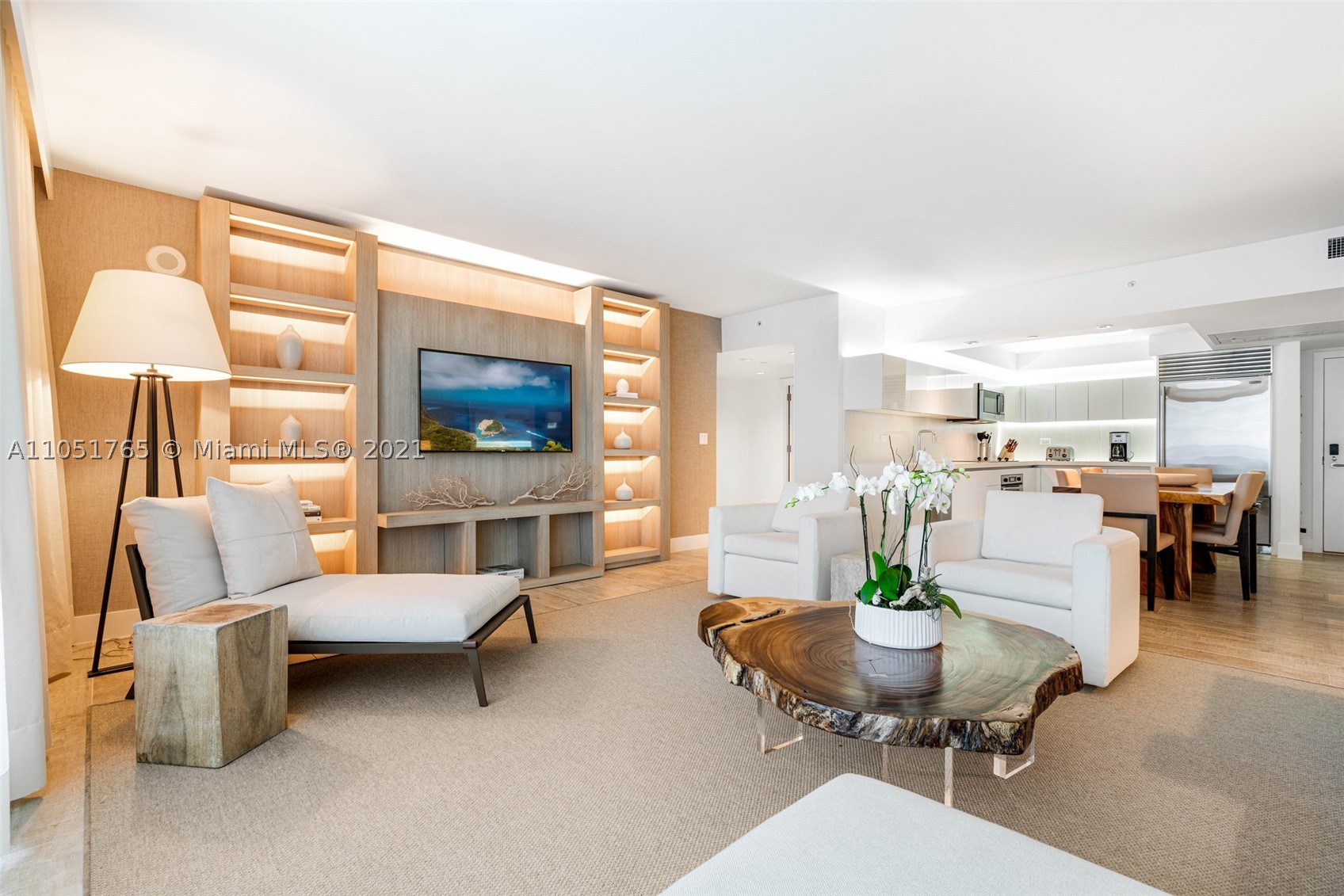 102 24th St #1115, Miami Beach FL 33139