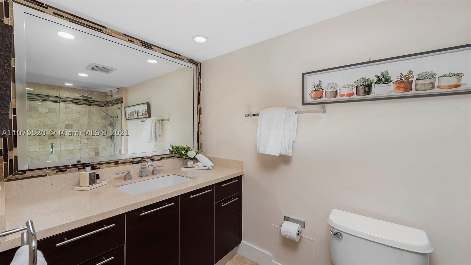 2301 Collins Ave #301, Miami Beach FL 33139