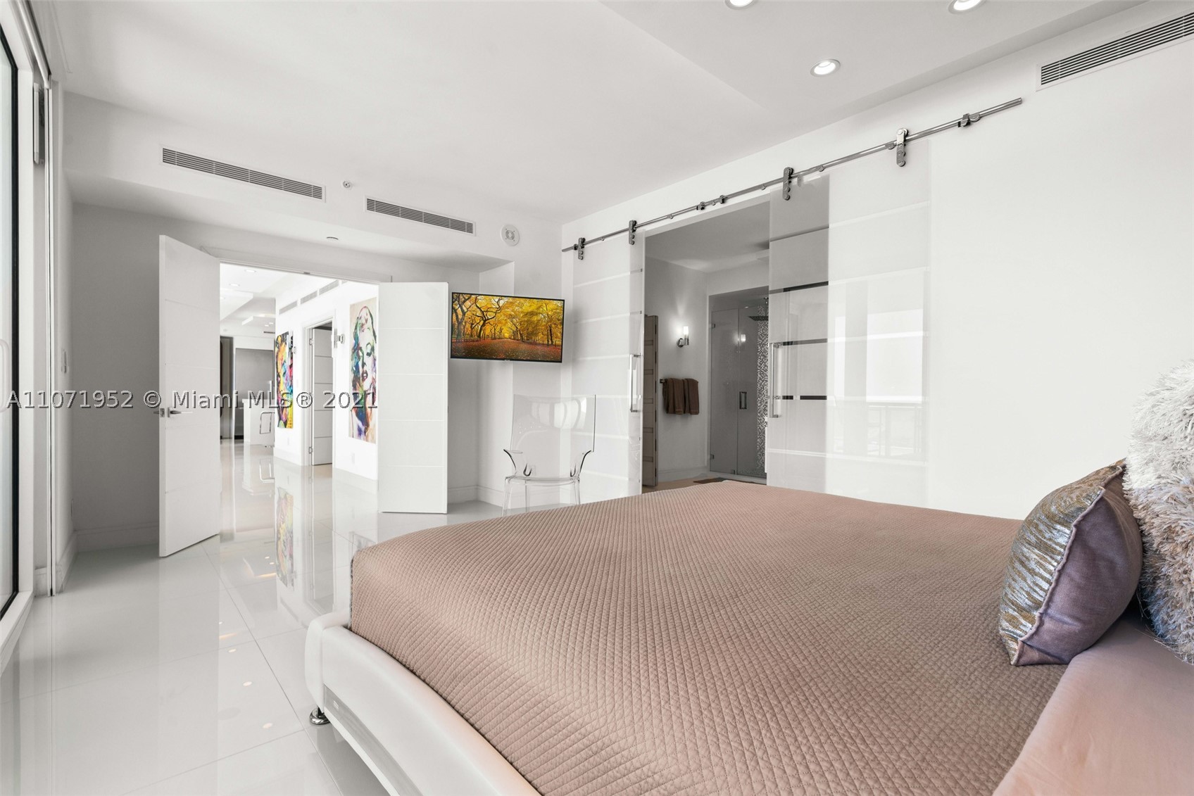 100 Lincoln Rd #PH6, Miami Beach FL 33139